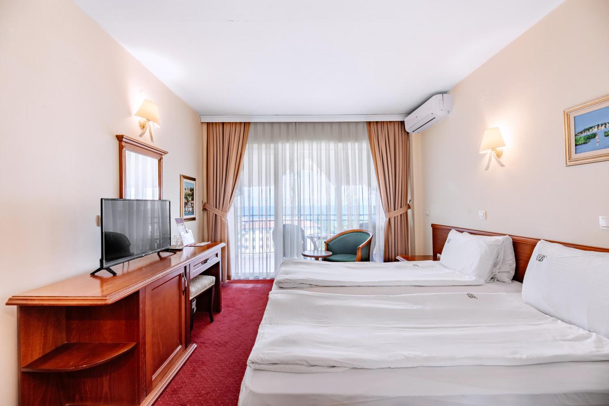 Hotel Belvedere Ohrid Exteriör bild