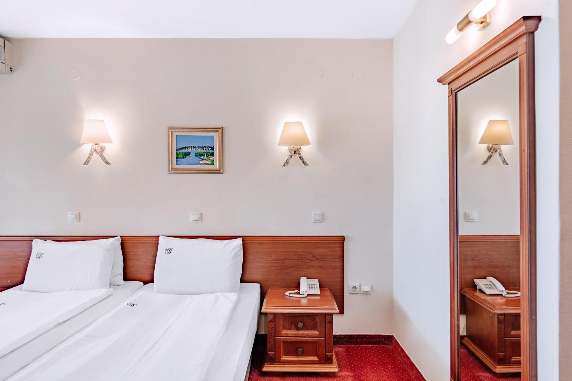 Hotel Belvedere Ohrid Exteriör bild