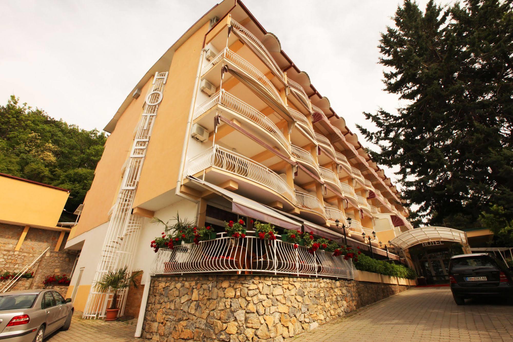 Hotel Belvedere Ohrid Exteriör bild
